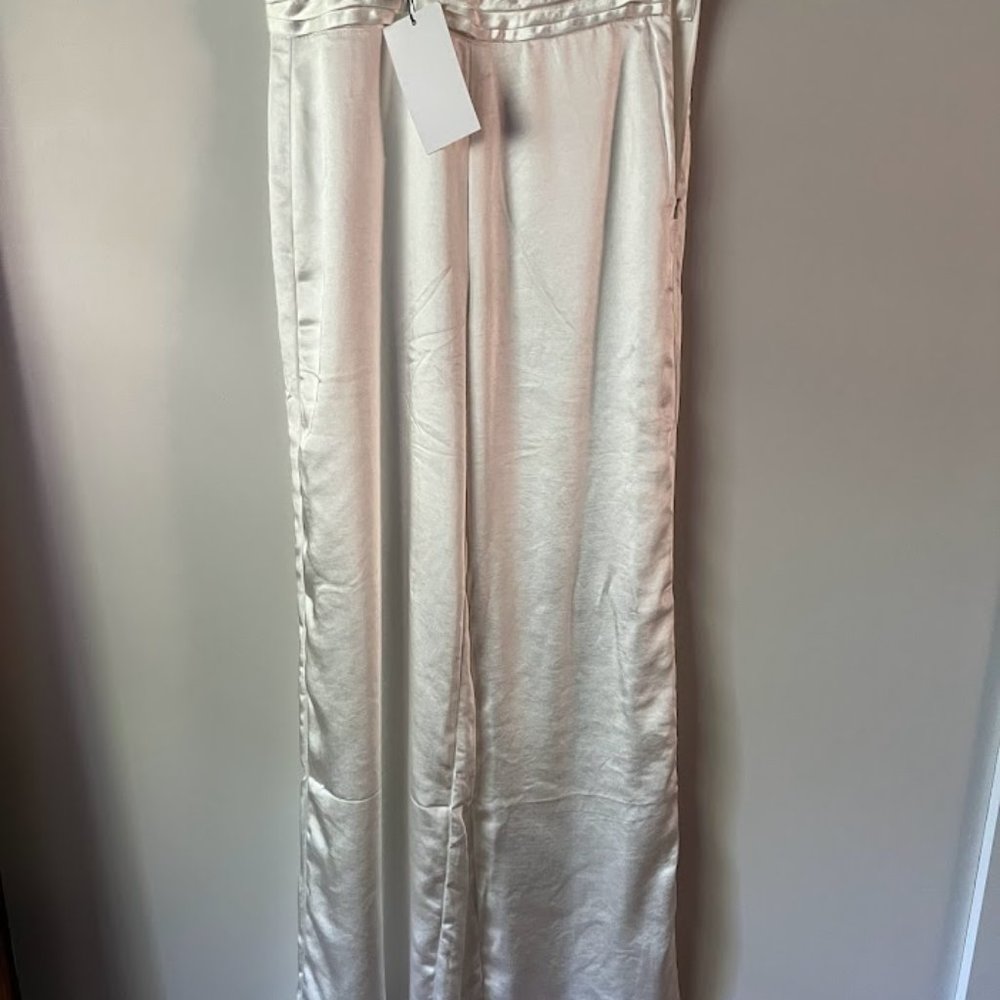HOLIDAY WHITE WIDE LEG SATIN PANTS - VICI - XS - NWT!